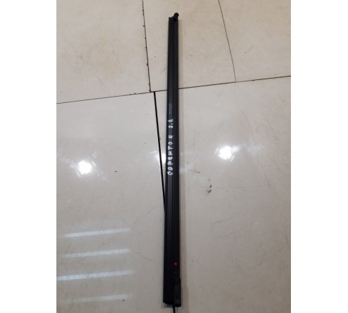 Уплотнитель стекла (задний, левый)