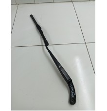 Поводок стеклоочистителя (правый)