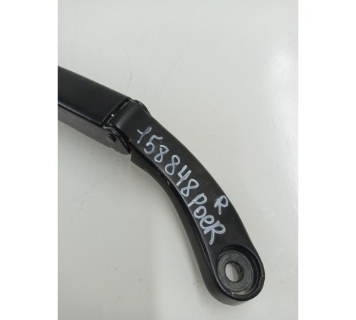 Поводок стеклоочистителя (правый)