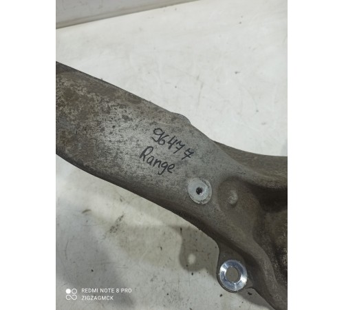 Кулак поворотный(передний левый)