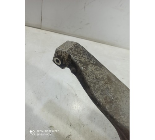 Кулак поворотный(передний левый)