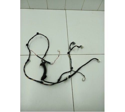 Электропроводка двери задняя правая