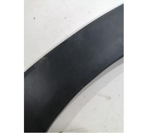 Молдинг (накладка) крыла задняя правая