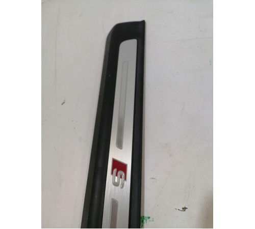 Накладка порога передняя левая