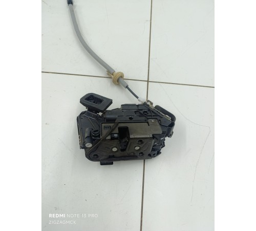 Замок двери задний левый