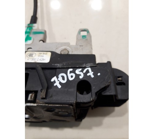 Замок двери (задний, левый)