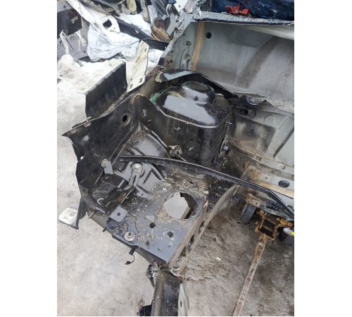 Лонжерон правый