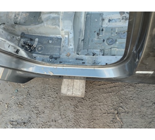 Порог со стойкой правый