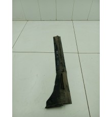 Уплотнитель порога двери задний правый