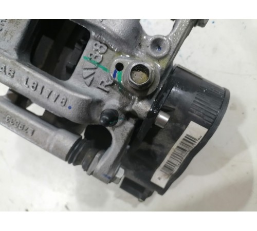 Суппорт задний правый