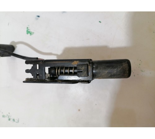 Замок капота