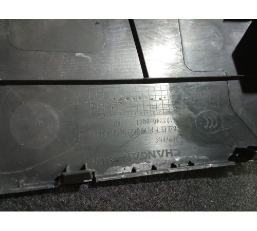 Накладка стойки средняя правая нижняя