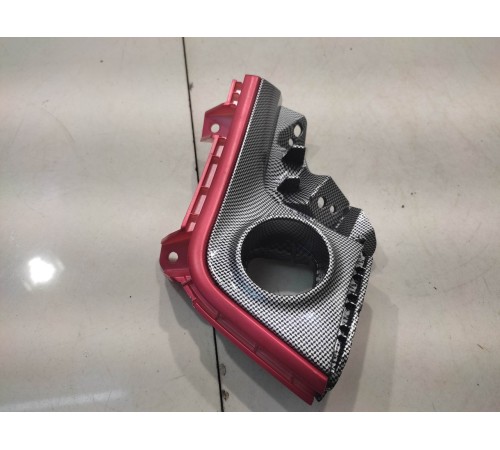 декоративная накладка (правая)