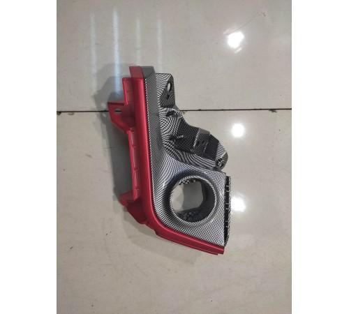 декоративная накладка (правая)