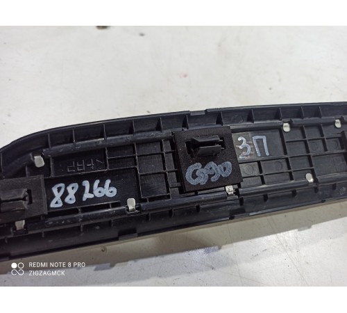 Накладка порога (задняя правая)