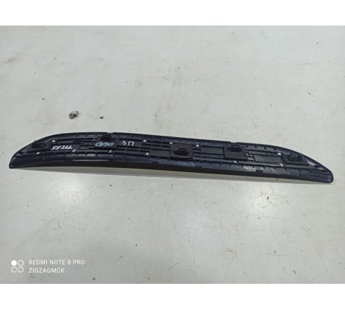 Накладка порога (задняя правая)