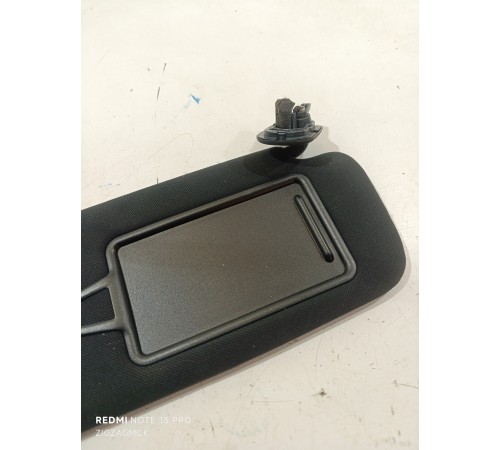 Козырек солнцезащитный правый