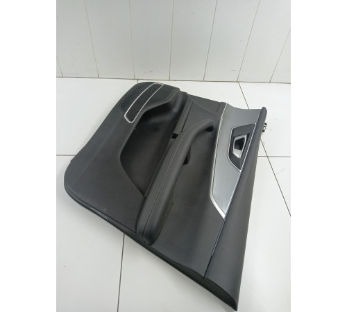 Обшивка двери передняя правая