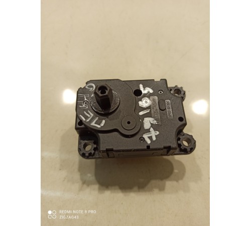 Моторчик заслонки отопителя