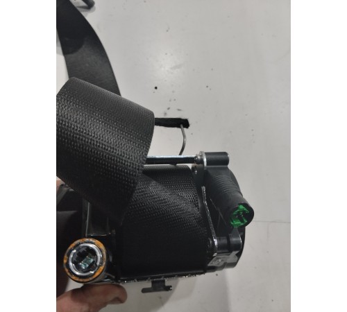 Ремень безопасности (передний правый)