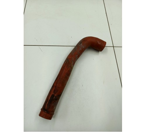 Патрубок системы охлаждения