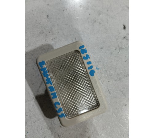 Плафон внутреннего освещения салона 