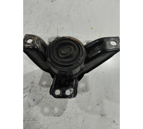 Опора двигателя правая