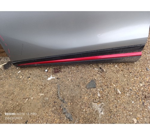 Дверь передняя левая