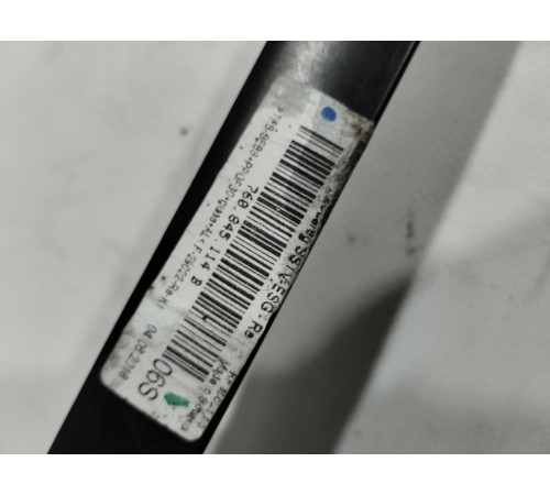 Форточка двери(передняя правая)