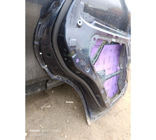 Дверь задняя левая