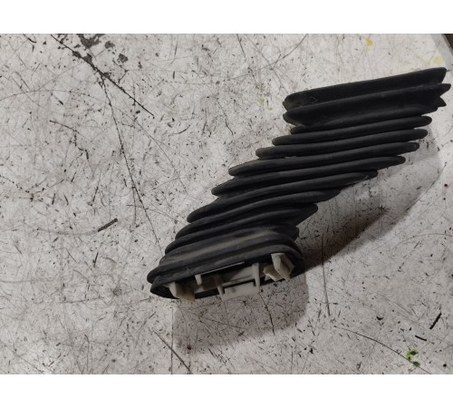 Гофра электропроводки передней правой двери