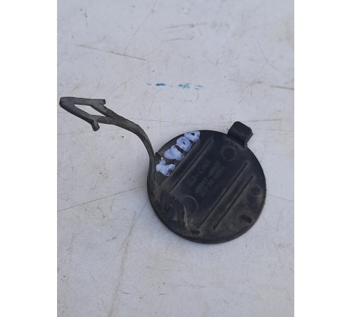 Заглушка буксировочного крюка переднего бампера