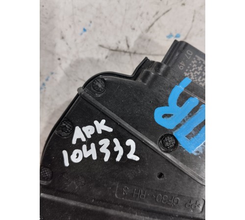 Замок двери (передний правый)