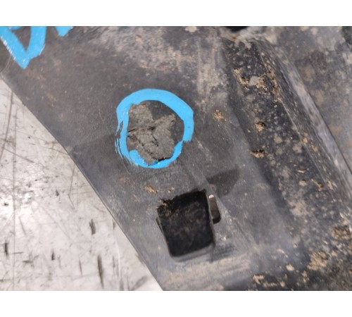 Кронштейн(крепление) заднего бампера правый