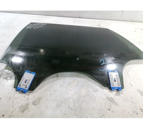 Стекло двери заднее левое