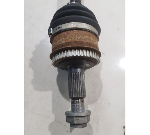 Привод (полуось) передний правый