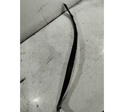 Уплотнитель двери задний левый