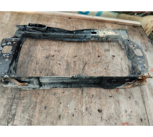 Панель радиатора передняя