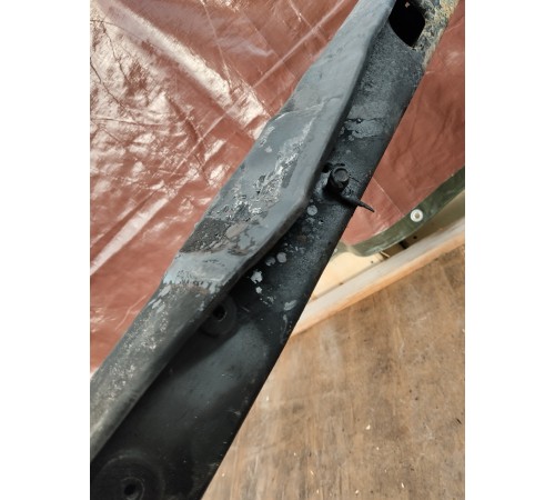 Панель радиатора передняя