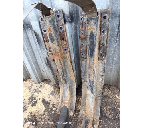 Комплект креплений (лямок) топливного бака 2шт.