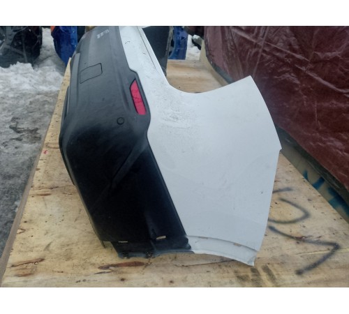 Бампер задний в сборе