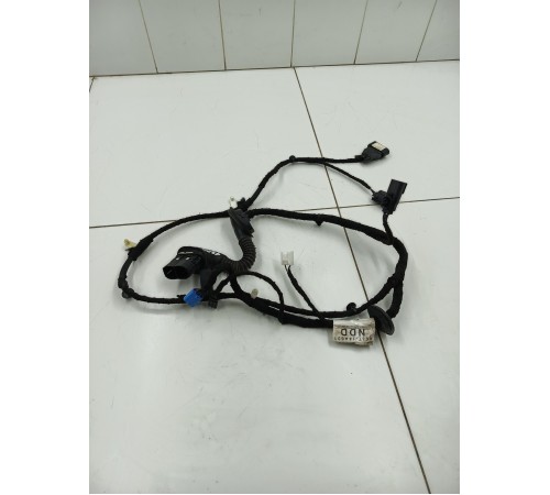 Электропроводка двери передняя правая