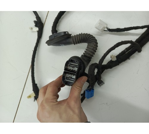 Электропроводка двери передняя правая