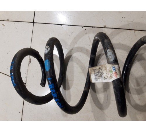 Пружина подвески передняя левая