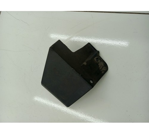 Накладка крыла передняя левая