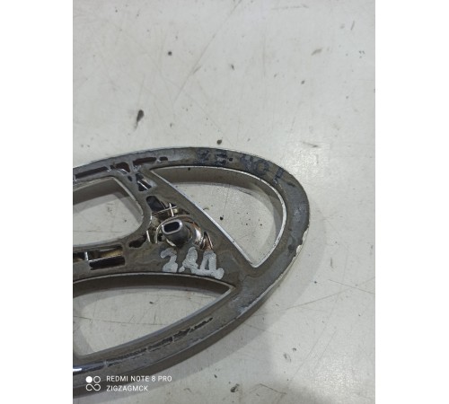 Эмблема крышки багажника