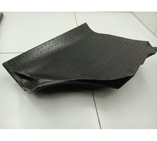 Пыльник крыла задний правый