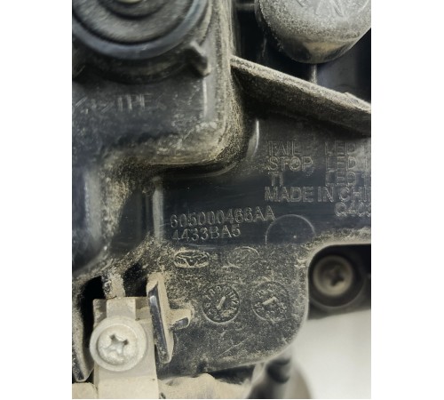 Фонарь задний правый