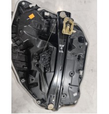 Стеклоподъемник (задний правый) Стеклоподъемник (задний правый)