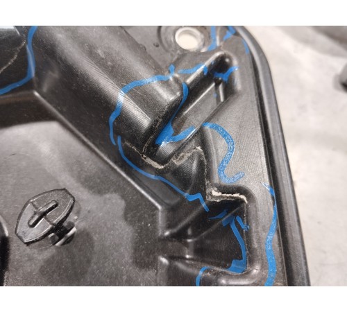 Стеклоподъемник (задний правый)